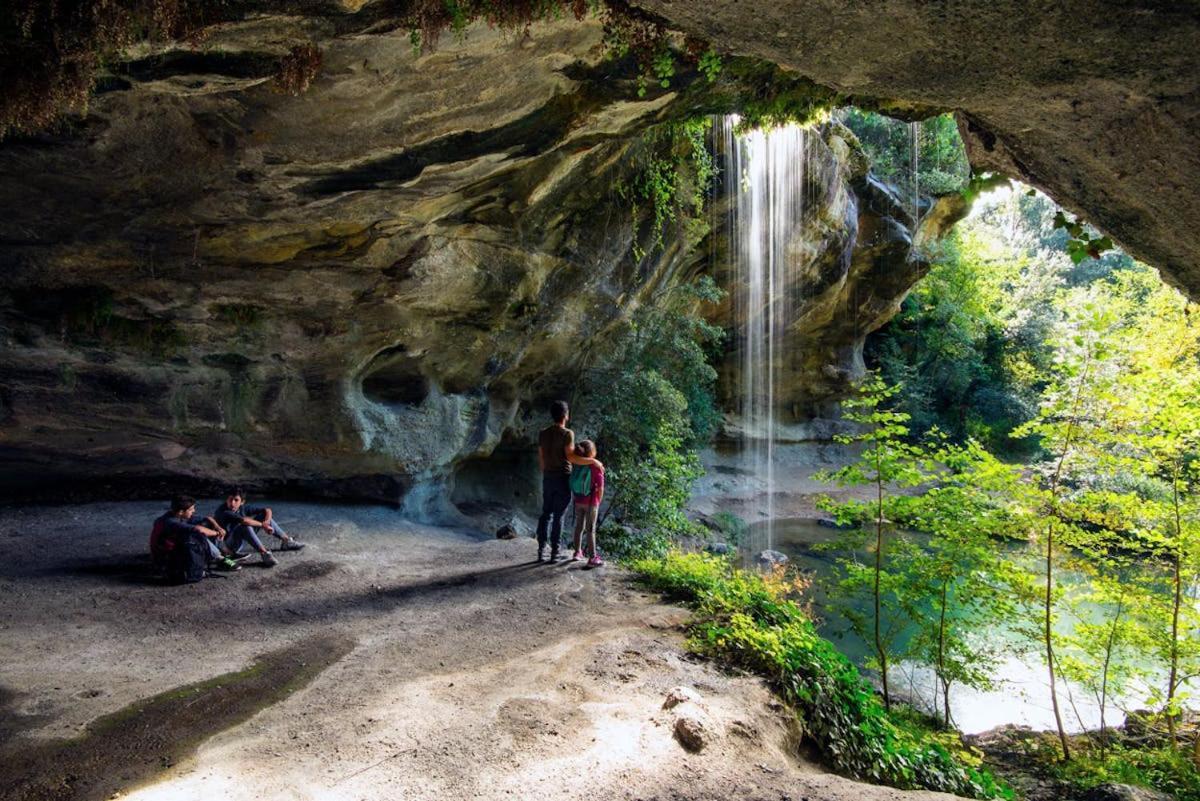 2 Chambres Evasion Ardechoise Villeneuve-de-Berg Dış mekan fotoğraf